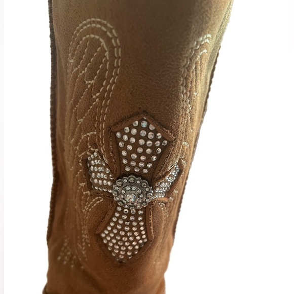 Montana West golden tan suede fur lined boots  angel wing cross design Sz 9 - Picture 2 of 11
